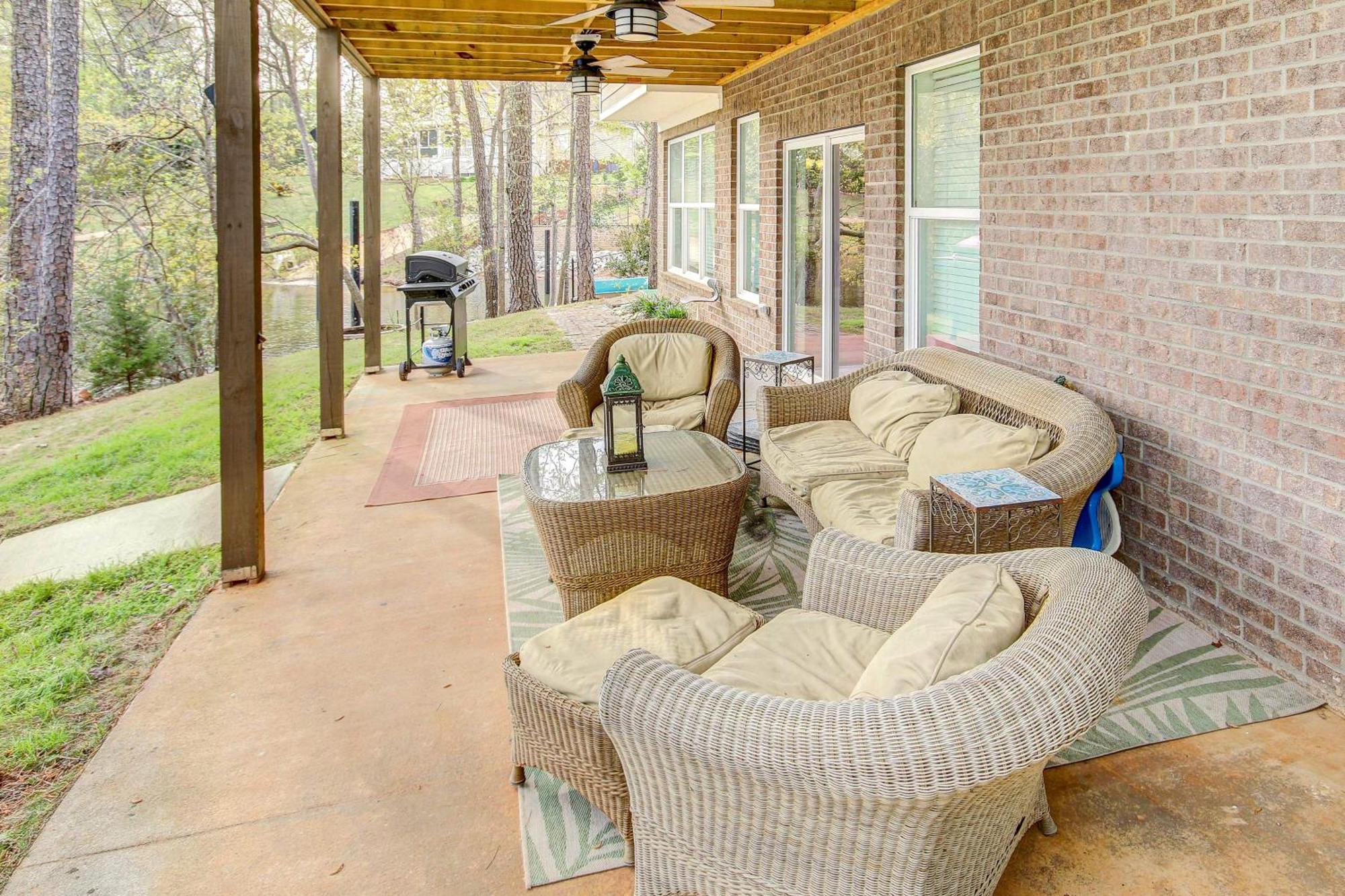 Lakefront Leesville Retreat With Private Dock! Lake Murray Shores Exterior photo